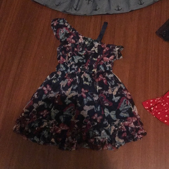 Toddler girls 3t/4t bundle - Picture 2 of 8